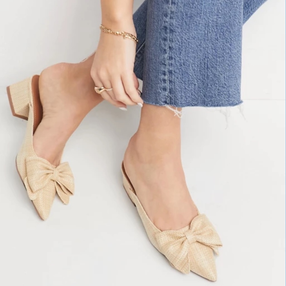 Summer bow mid heeled mules in natural